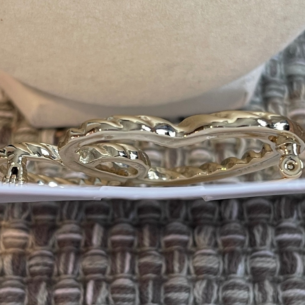 J. Crew Factory Goldtone Double Heart Brooch - NWT - Picture 3 of 4